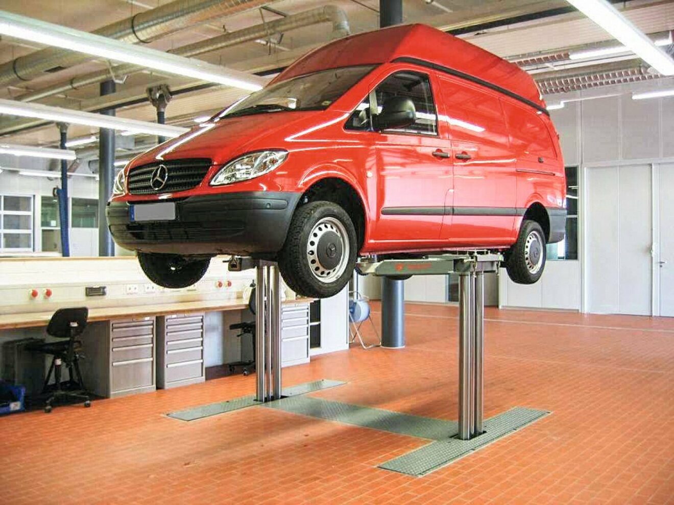 Stilvolle Hebebuhne Mobil Kfz Bildnull