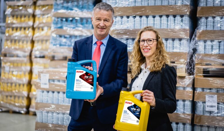 Logo und Corporate Design an Innovationskraft angepasst