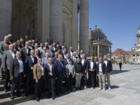 Intern wird es Änderungen geben müssen