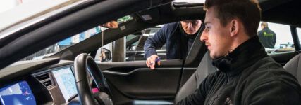 „Schickt keine Teslas weg!“