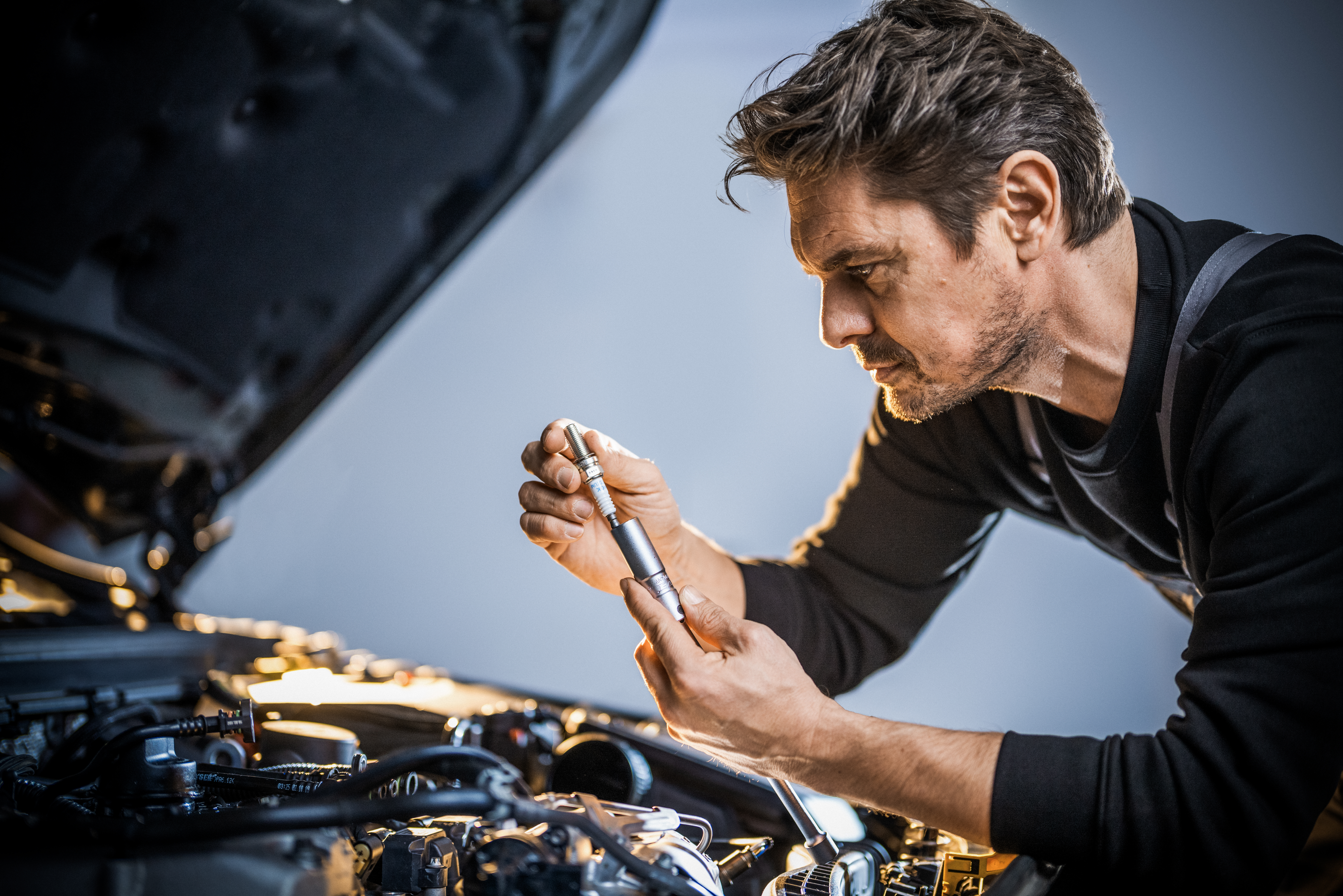 Mehr Zündkerzen und -spulen im NGK-Sortiment