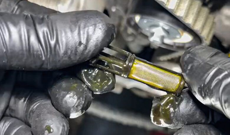 Welchen Zweck hat das versteckte Ölsieb beim 1.0-Liter-EcoBoost?