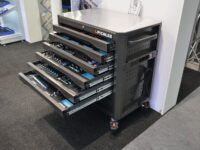 Werkstattwagen in drei Varianten und mit Stromanschluss