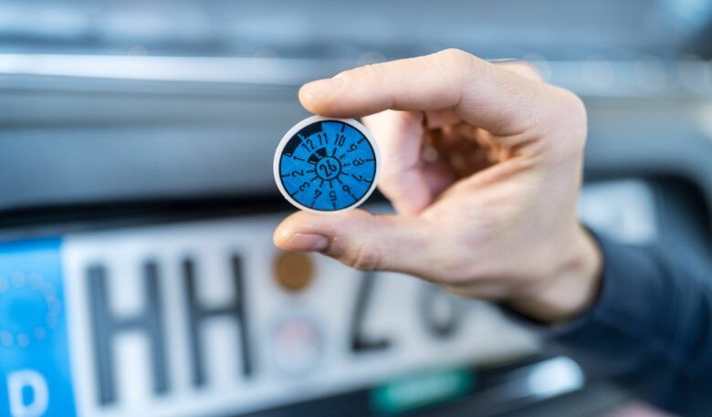 Gut jeder Fünfte fällt bei TÜV-HU durch