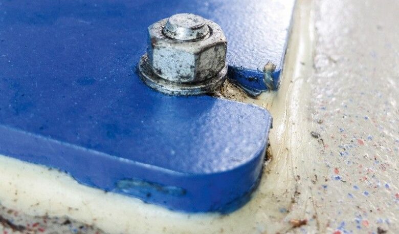 Die Installation von  Überflurbühnen