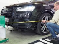 Die (statische) ­Kalibrierung der ­Front­kamera (hinter der Frontscheibe)