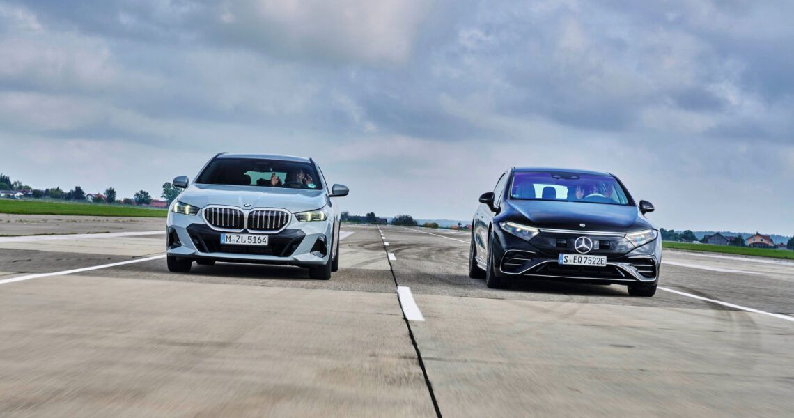 Autobahnassistenten von Mercedes-Benz und BMW im Vergleich