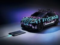 Induktives Laden kommt in Serie