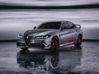 Alfa Romeo Giulia Quadrifoglio Luna Rossa