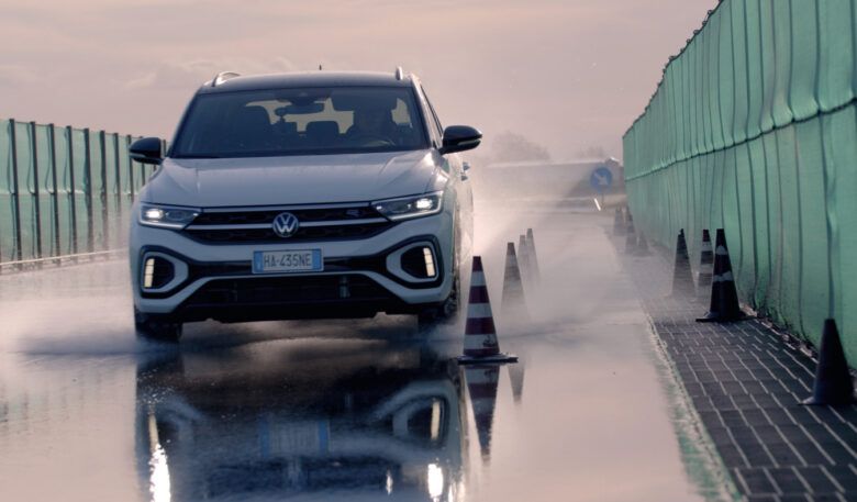 Zwei von 15 Sommerreifen landen beim AvD-Test im roten Bereich