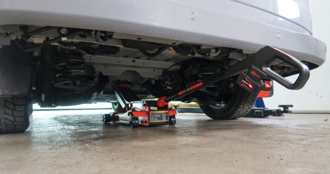 Akku-Wagenheber e-performance im Test