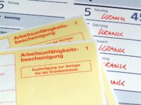 Nach der ersten Krankschreibung folgt die zweite – wer zahlt?