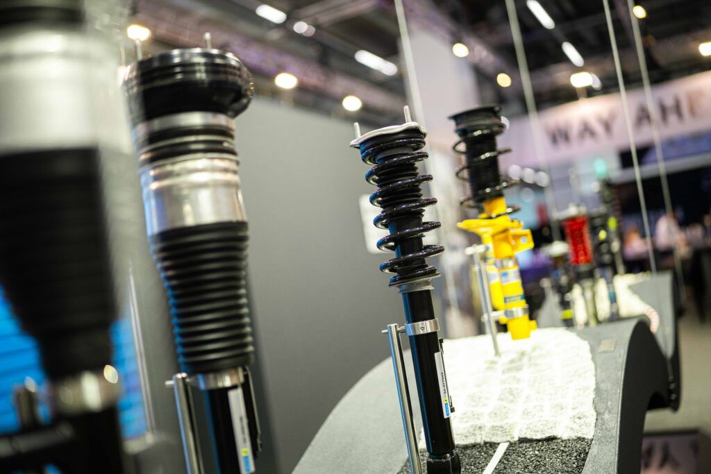 Bilstein stellt neben Fahrwerken Verpackungen mit Zusatzinfos vor