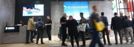Schadenaufnahme, Sicherheit und E-Mobilität bei Dekra