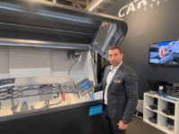 Die Weltpremiere des Smart Box Blower Robotik