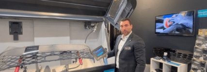Die Weltpremiere des Smart Box Blower Robotik
