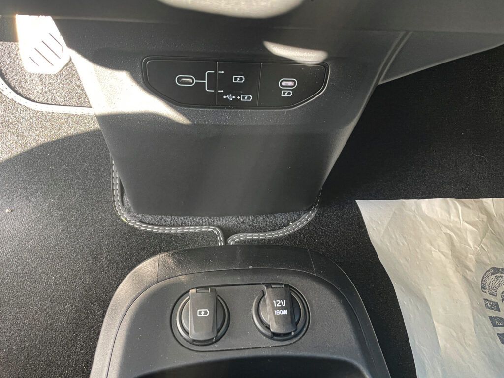 Vehicle-to-Load 220-Volt Anschlüsse im Kia EV6